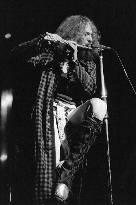 Ian Anderson on one leg, early 1970s